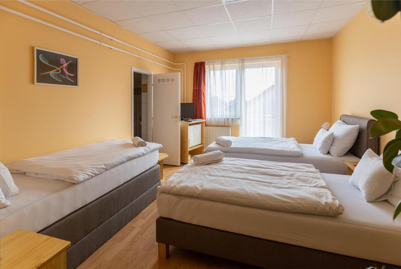 Betli Panzio Hotel Zalaegerszeg Exterior foto